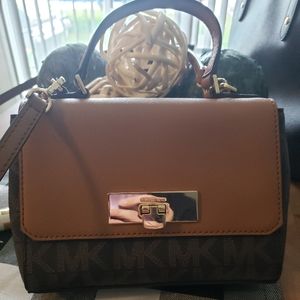 Michael kors small bag and wallet